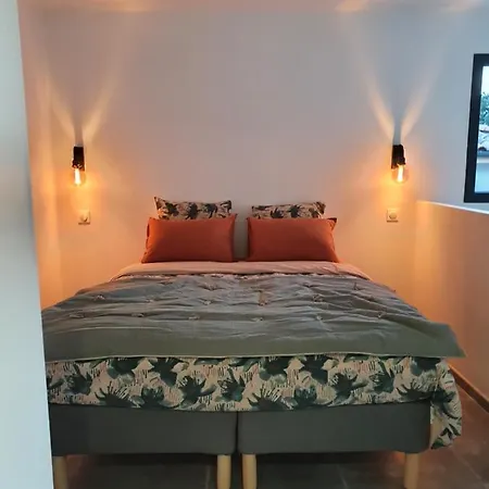 Au Pied Du Mont Ventoux Apartment *