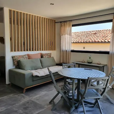 Au Pied Du Mont Ventoux Apartment *